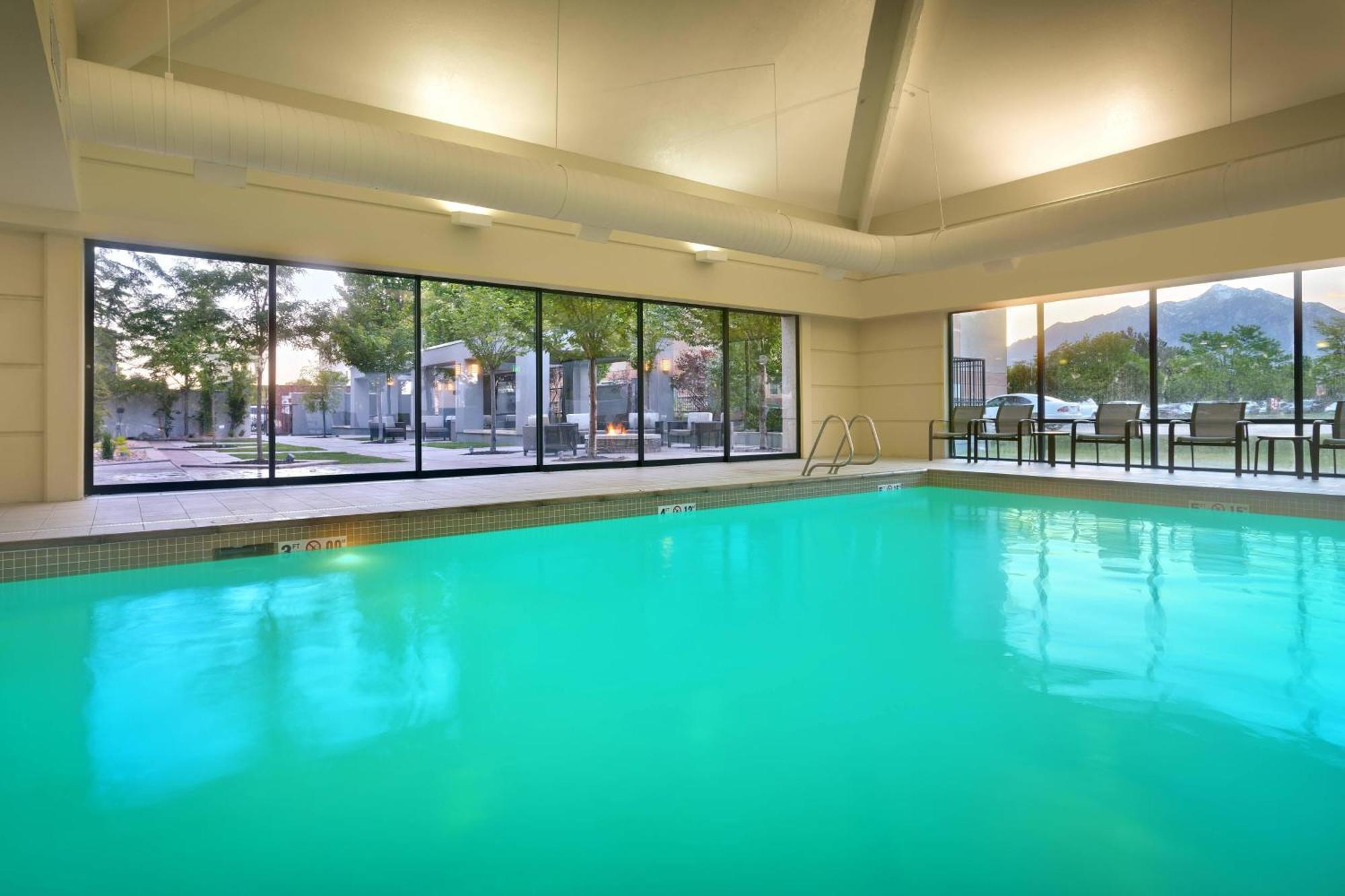 Courtyard By Marriott Salt Lake City Санди Екстериор снимка