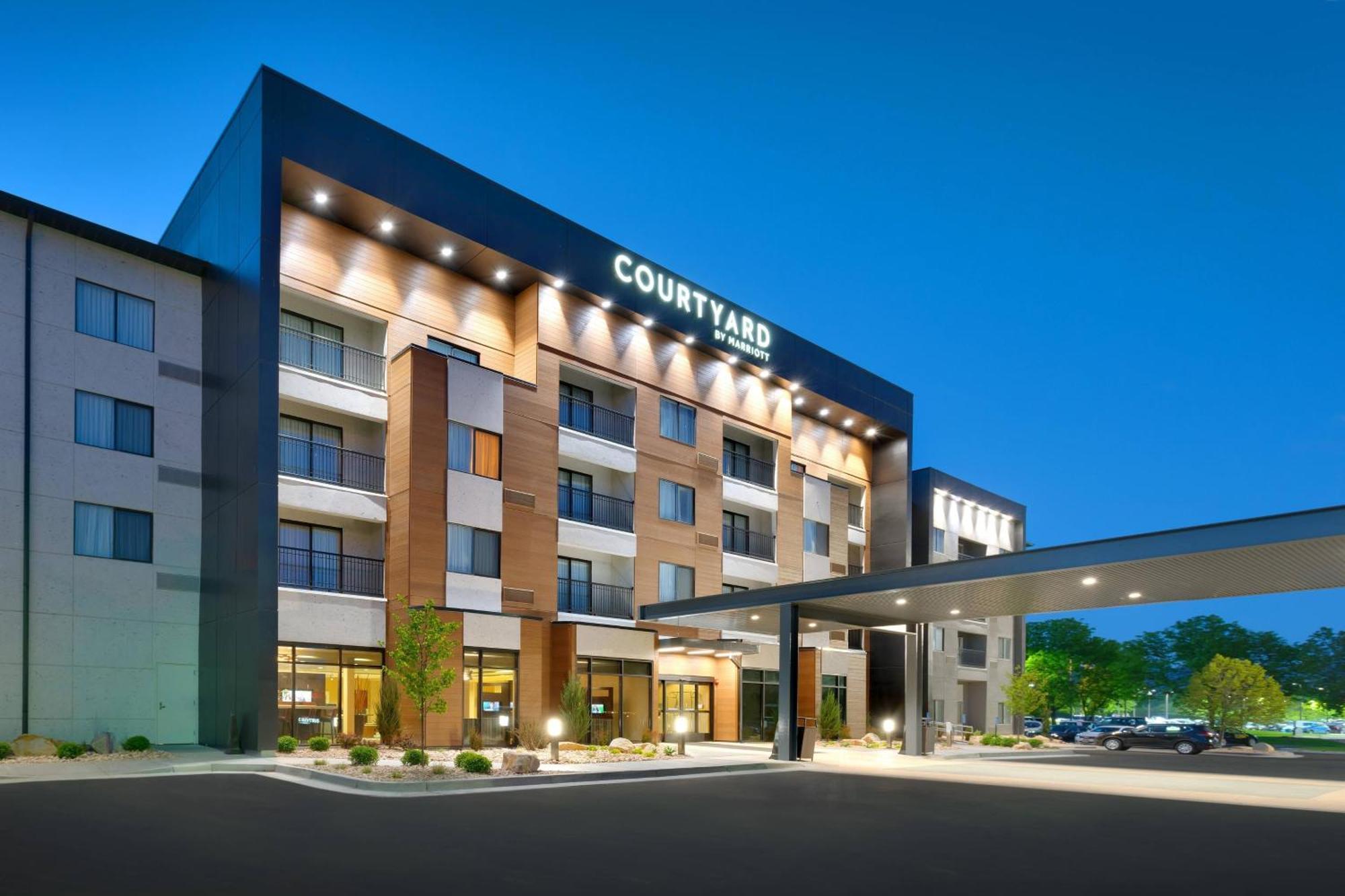 Courtyard By Marriott Salt Lake City Санди Екстериор снимка