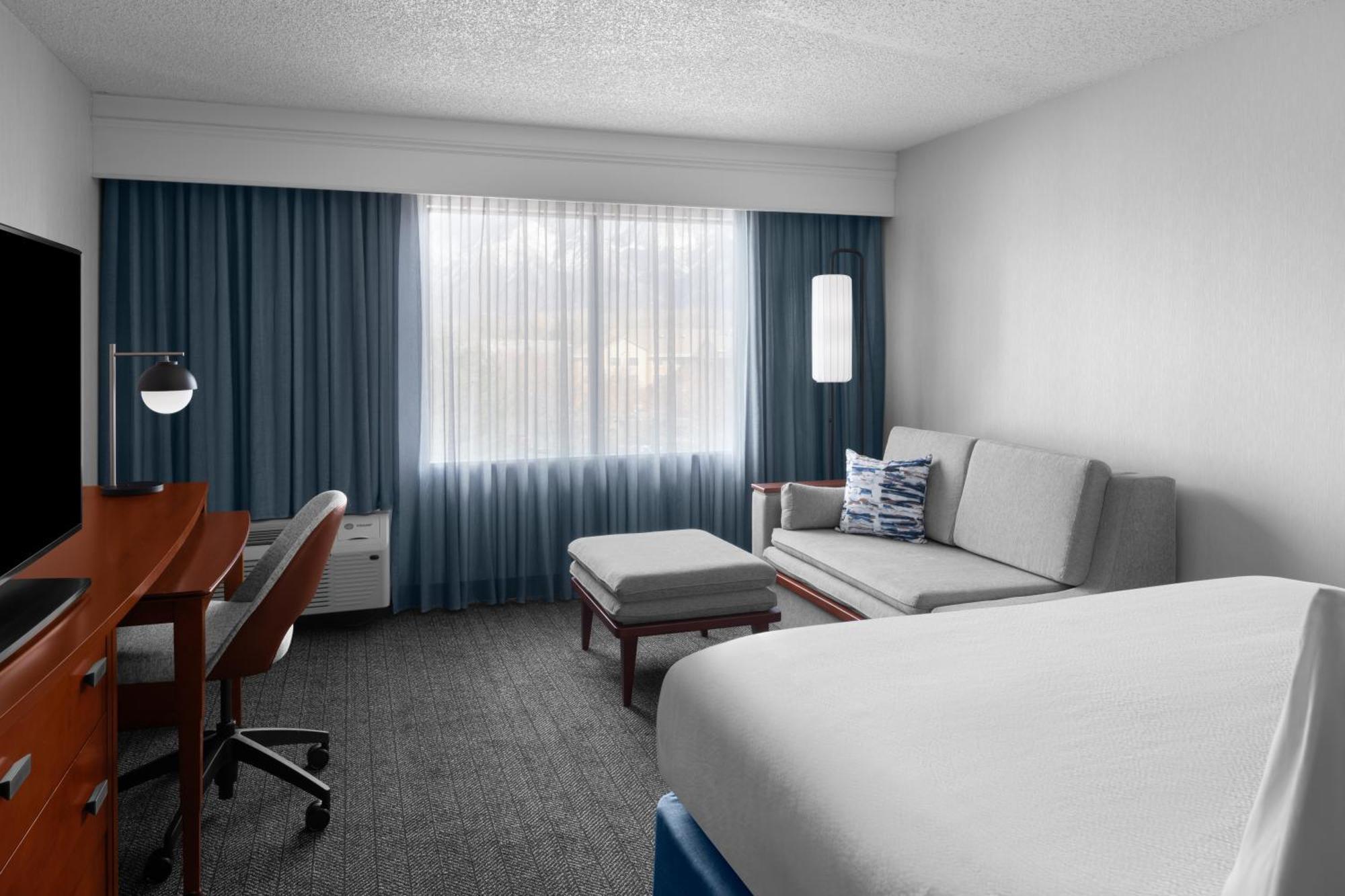 Courtyard By Marriott Salt Lake City Санди Екстериор снимка
