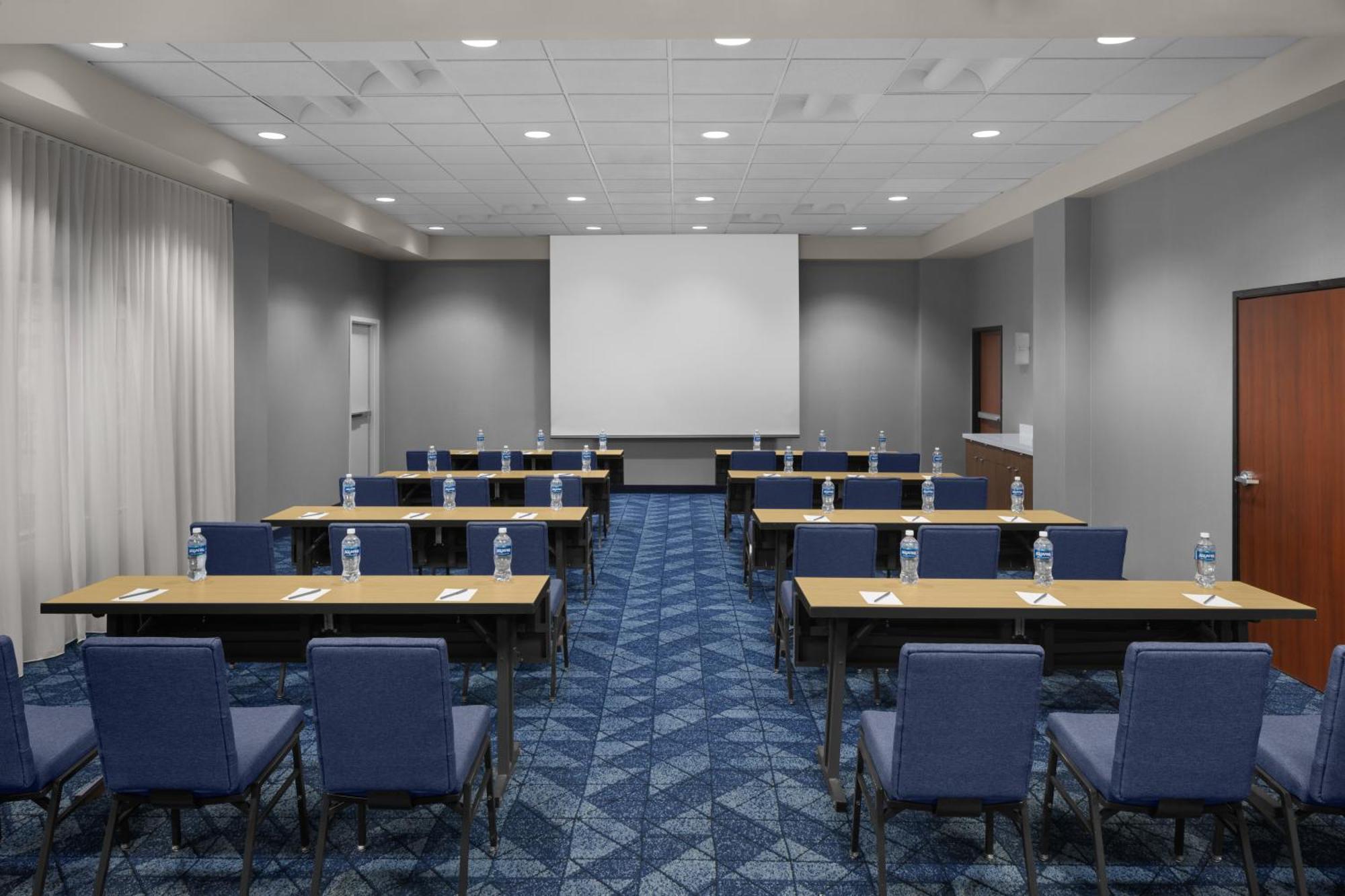 Courtyard By Marriott Salt Lake City Санди Екстериор снимка
