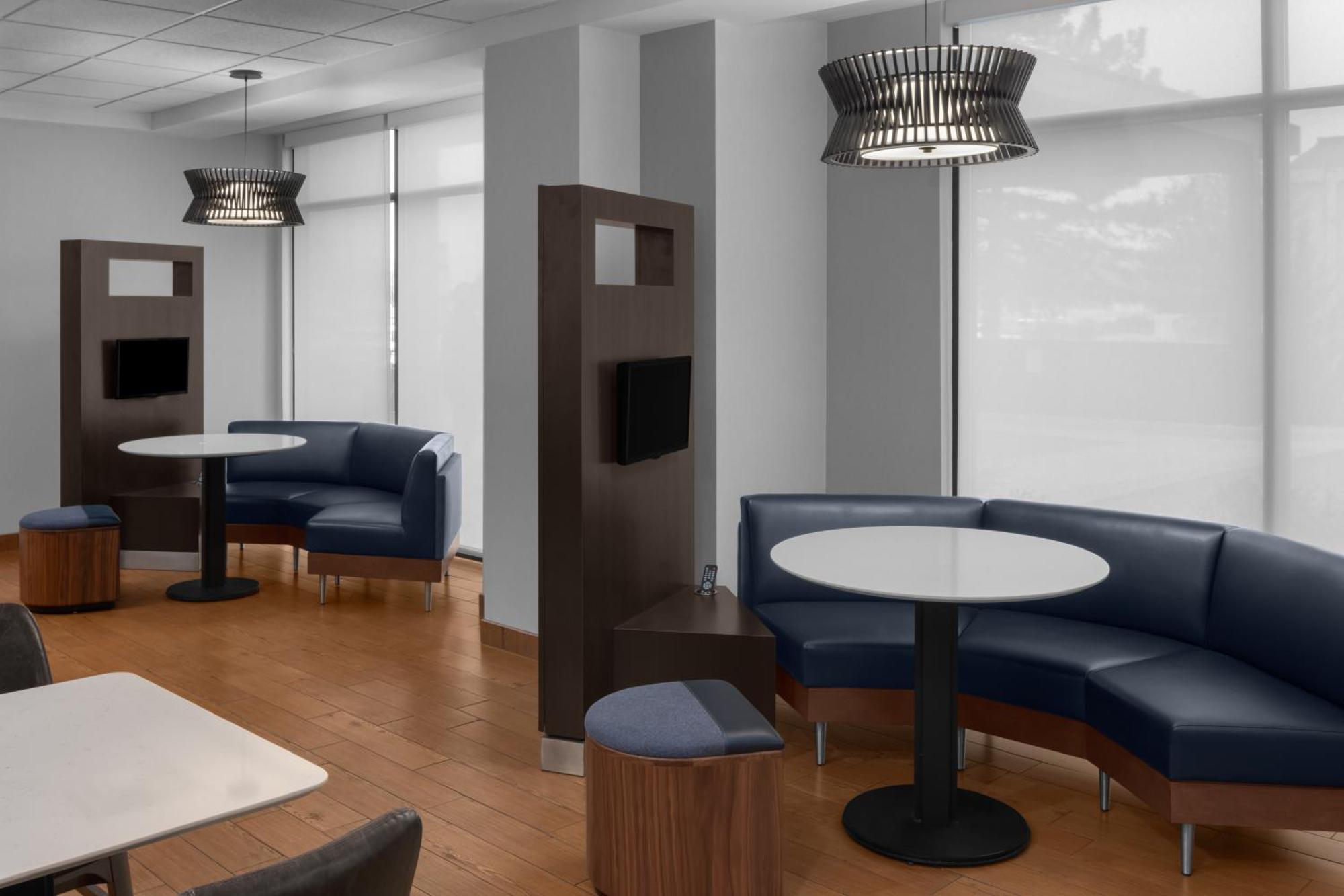 Courtyard By Marriott Salt Lake City Санди Екстериор снимка