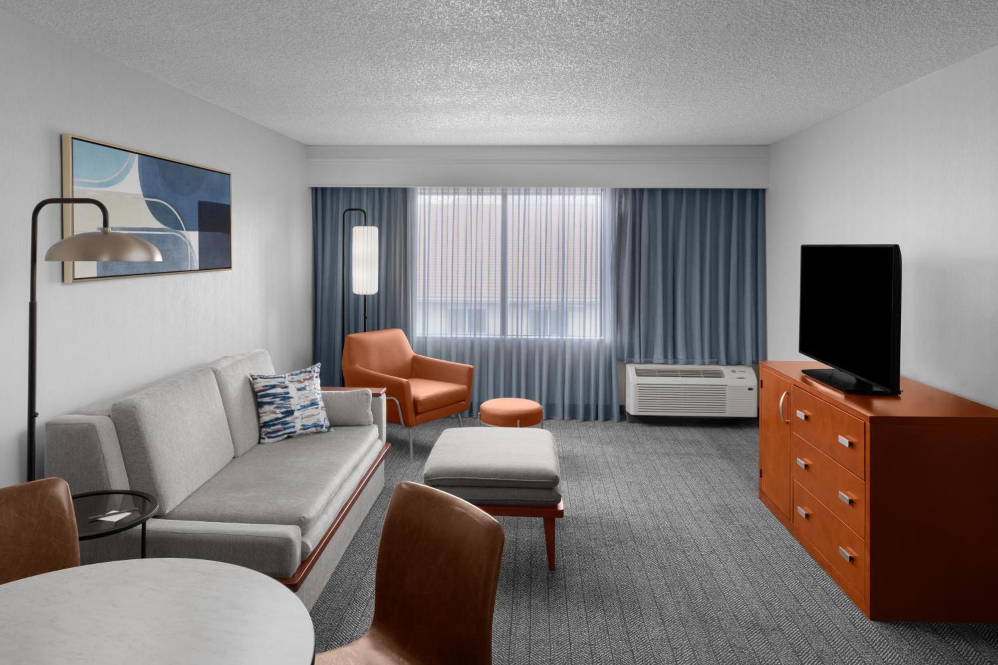 Courtyard By Marriott Salt Lake City Санди Екстериор снимка
