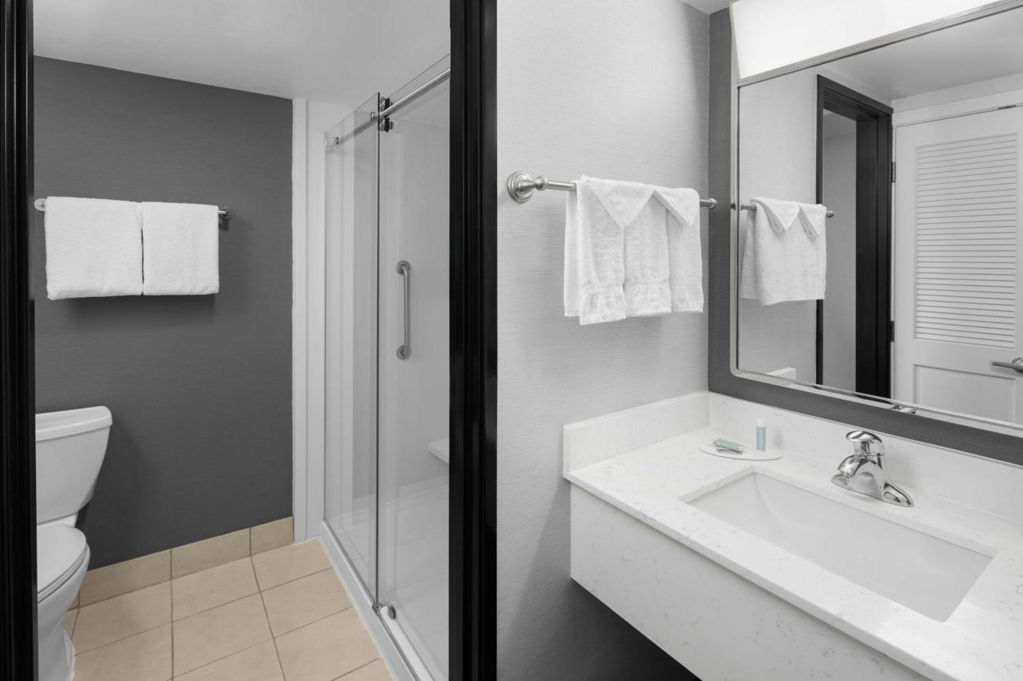 Courtyard By Marriott Salt Lake City Санди Екстериор снимка